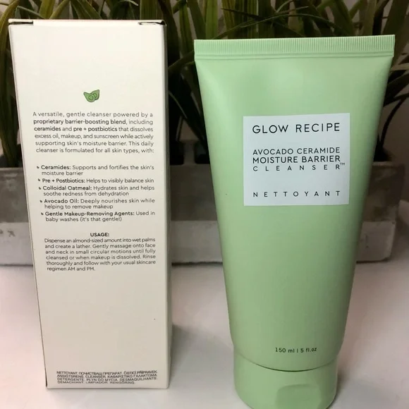 Glow Recipe Avocado Ceramide Moisture Barrier Cleanser - 150ml - Picture 2 of 6